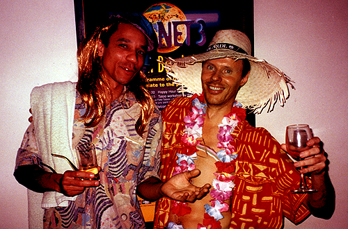 Eric had a new hair cut and Mik got a Dark Side of the Moon bodypainting